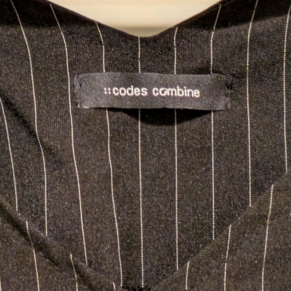 EUC 2018 Codes Combine Korea S Pinstripe Dress - SEE SIZE NOTES - Picture 4 of 5